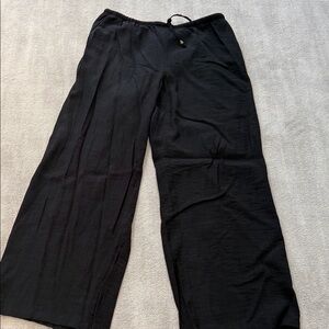Zara Black Relaxed Trousers - Linen style material. Thin pant